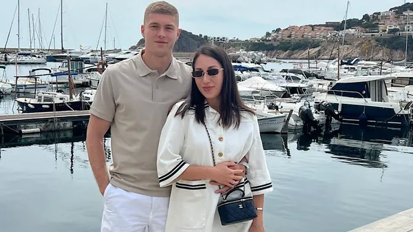 "Какая жизнь, такие и покупки": жена Довбика показала, чем пополнила медицинскую сумку – ей было плохо 🤕