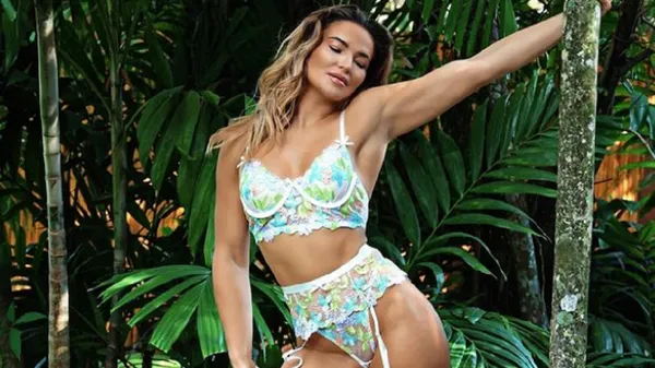 Гарячий тверк від українки з UFC: секс-бомба освоює нову професію