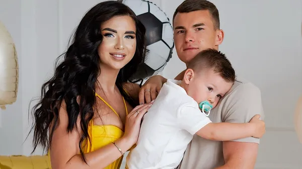 "Наша зірочка": яскрава зйомка в день свята маленької копії Кочергіна – йому виповнилося 2 роки