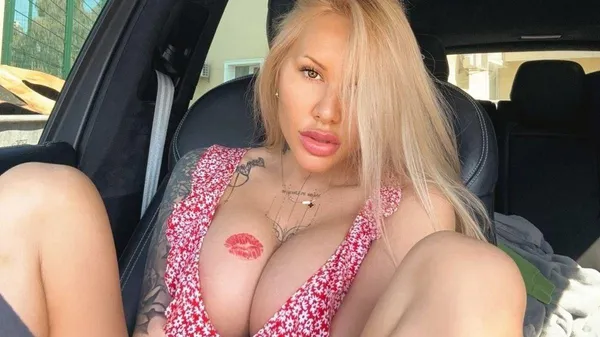 "Моя пез***ка": Морозюк весело проводить час в компанії дітей та друзів – пекельний контент