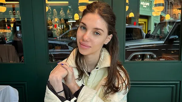 Донька Суркіса пропагує класичний стиль і дещо від себе – Біловар у захваті