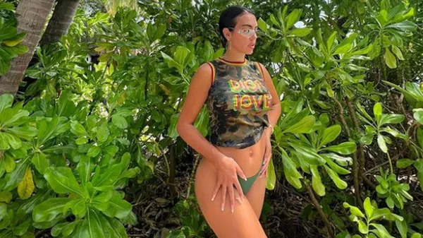 Удивительная фигура и аппетитные ягодицы: возлюбленная Роналду горячо потеет на тренировке