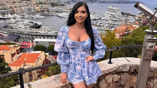 Кохана Кочергіна виклала низку приголомшливих фото з відпочинку – дружина Луніна залишила коментар