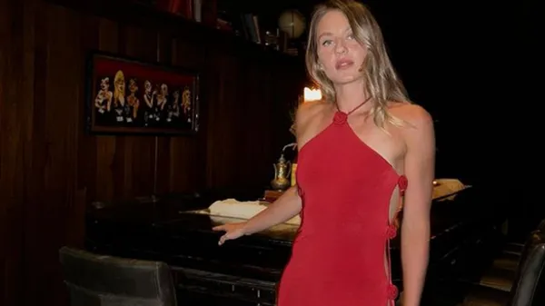 Роскошная Костюк блеснула в красивом платье с умопомрачительным декольте – шикарные фото с юбилея