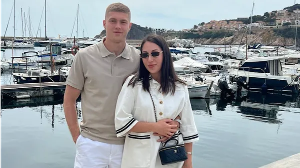 "Нет шансов пить другую воду": крутая коллаборация Довбыка – сеть взорвалась от новости