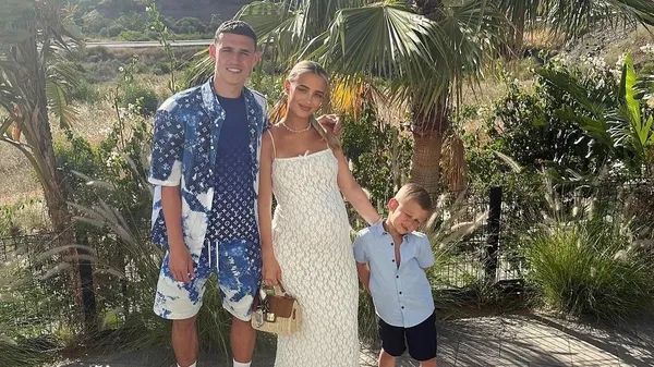 Лидер сборной Англии и его беременная жена посетили экстрасенса перед Евро-2024 – вот что предсказывает