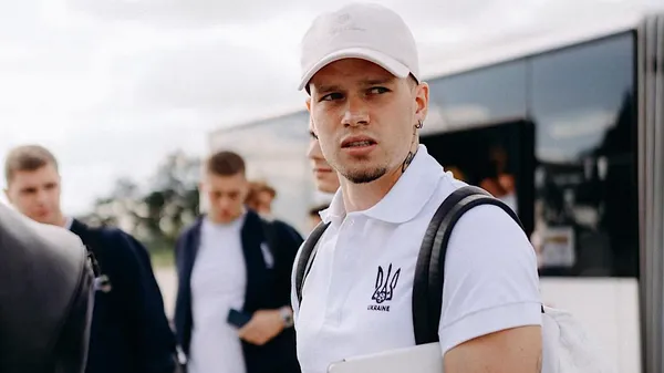 "З днем народження, брате": Мудрик із гумором привітав Таловєрова – він обрав кумедні світлини 😆