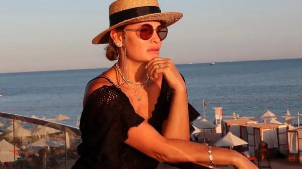 Приваблива кохана Пятова хвалиться формами у бікіні на Мальдівах – райська насолода