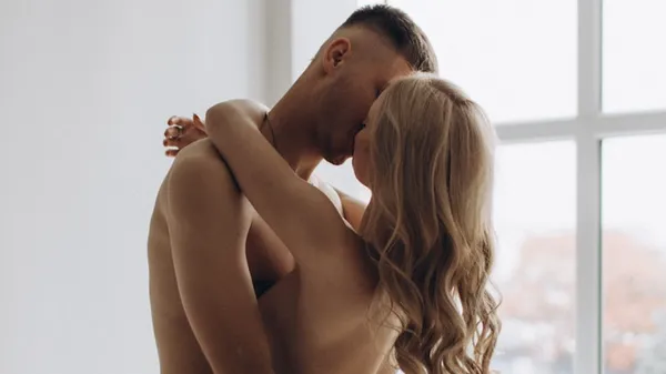 "Моя гордість": дівчина екс-кіпера Колоса в захваті від трансферу – Фесюну личить форма "гірників"