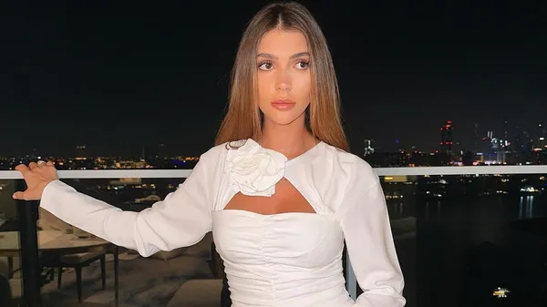 Жена Яремчука после переезда в Грецию уже имеет первую проблему – нашла неожиданную подругу