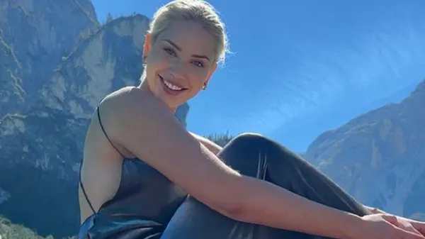 Соблазнительная Зубкова озадачивает фанов пышным формами, которые легонько прикрыла – огненное доказательство