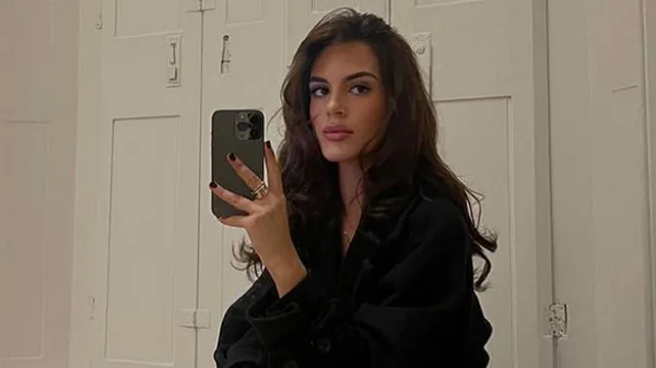 Дочь Гвардиолы устроила эффектную фотосессию на яхте – ее грация ослепила хорватские пейзажи