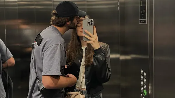 Розкішна дівчина оборонця Металіста 1925 знайомить з Нормандією – кадри з "голлівудського фільму"