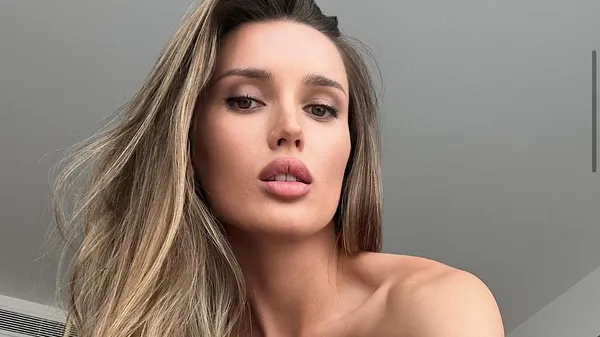 Розкішна дівчина Таловєрова оновила зачіску – вона ричить, наче лев