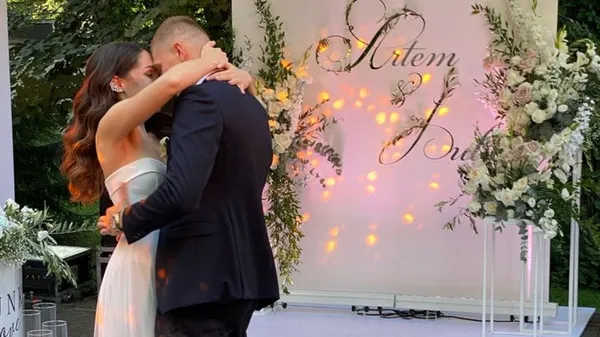 "Хочу, чтобы ты был рядом всю мою жизнь": Довбики празднуют тройной праздник – счастливая семейная жизнь