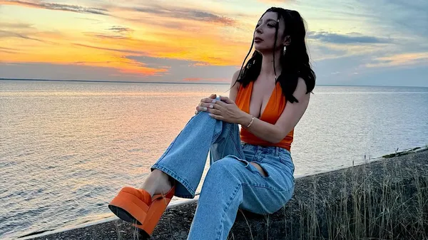 "Один з найемоційніших записів": Ракицька інтригує свою аудиторію – очікується реліз нової пісні