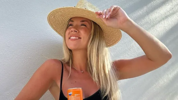 Дочка легенди АПЛ вражає красою в елегантній сукні: захоплені фанати дарують компліменти