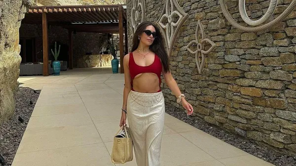 Спекотна футболістка показала все у відвертому бікіні: "Гарячіша за сонце Ібіци"