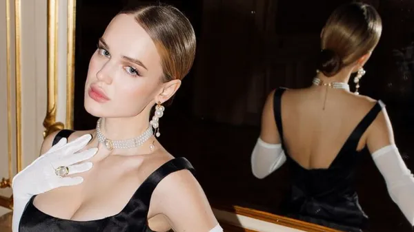 Шикарна дружина зірки Карпат релаксує на його батьківщині, поки він готується до гри – життя мрії