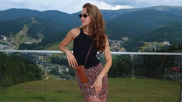 Витончена та ніжна дружина Маханькова – афродіта для сторожа воріт Кривбасу