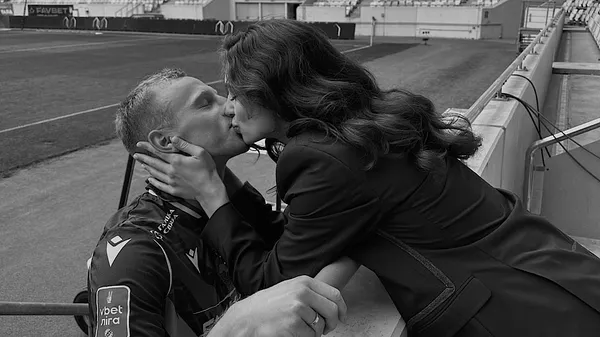 Дідик має у дружинах українку з неземним кольором очей – вона тішить шанувальників