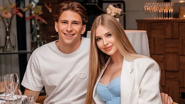 Избранница Забарного открыла собственную школу – серьезное достижение для юной девушки