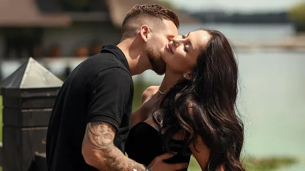 Вингер Кривбасса взял в жены роскошную жительницу Александрии – трогательные кадры с события