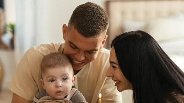 Чарівна любка Чоботенка ніжно привітала чоловіка з річницею шлюбу та показала миле відео – кохання