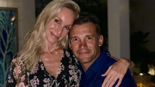 Шевченко на топ-фіналі з 2 синами, Макроном і Зіданом – українська легенда гаряче вітає свою любов