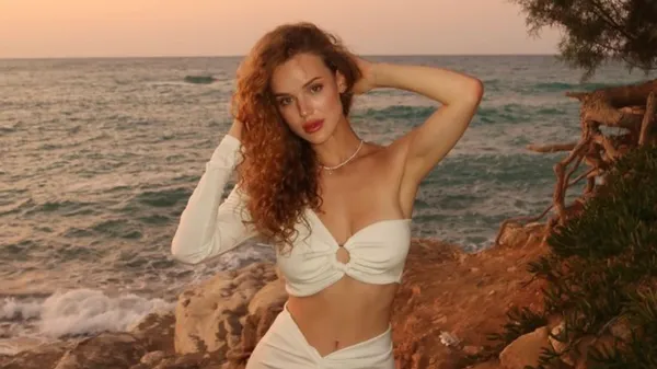 Гравець Карпат вразив кохану розкішним букетом після її відпочинку – приклад для багатьох