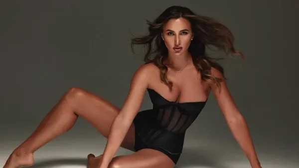 Анна Різатдінова прищеплює сину любов до спорту власним прикладом – разом тренуються у спортзалі