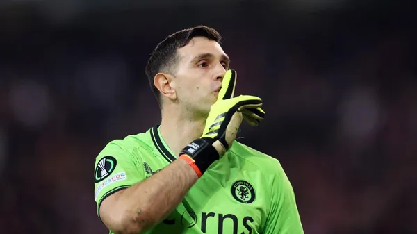 Топового гравця АПЛ і збірної вигнала з дому дружина – коханка спалила зраду перед Євро-2024