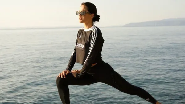 Перша українка, яка підкорила Еверест, спокушає туристів сексуальною посмішкою – фани мліють