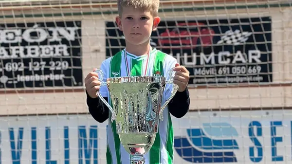 "Отаке футбольне життя": син Реброва став цілком самостійним гравцем – щасливий в Іспанії