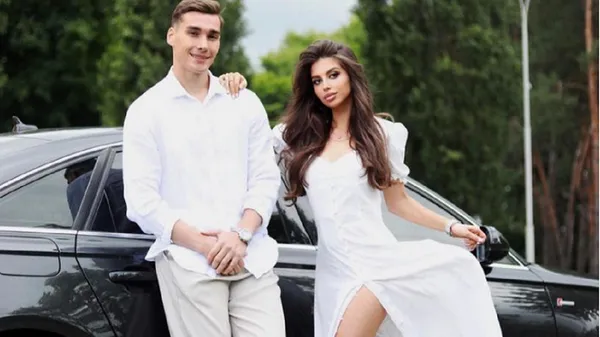 Спекотна обраниця Стецькова показала підтягнуте тіло на тренуванні – результат пекельної праці