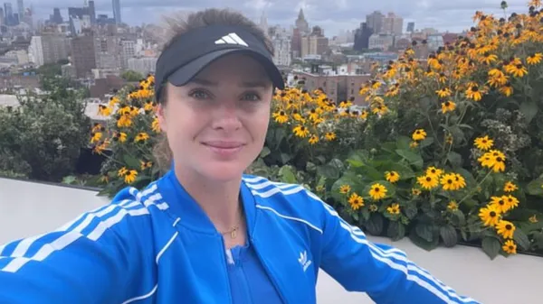 Зваблива Світоліна показала фігуру в розкішному образі та отримала компліменти від зірок – вау