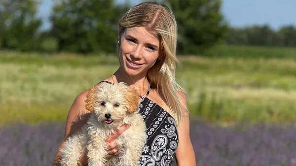 Українська легкоатлетка Буряк попозувала майже оголеною попереду океану – її фігура мрія кожної