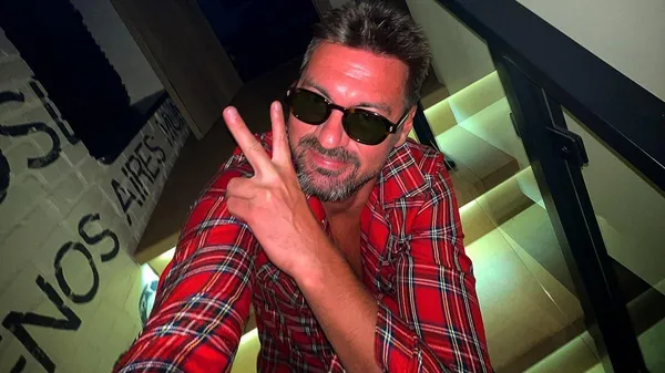 "Что это за демон": Милевский нашел новую пассию – ухаживает за эпатажной знаменитостью