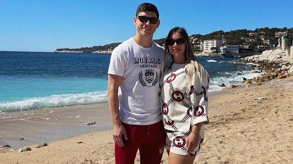 "Руслан отдает все": Малиновский после ужасной травмы – жена плачет и показывает фото футболиста