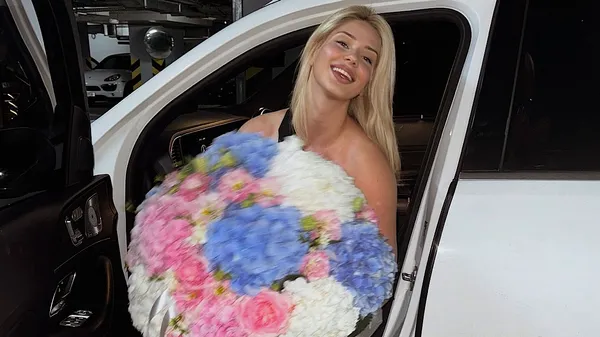 Ранок Зубкова розпочинає з рухів задом – вигинаючись, працює над гнучкістю