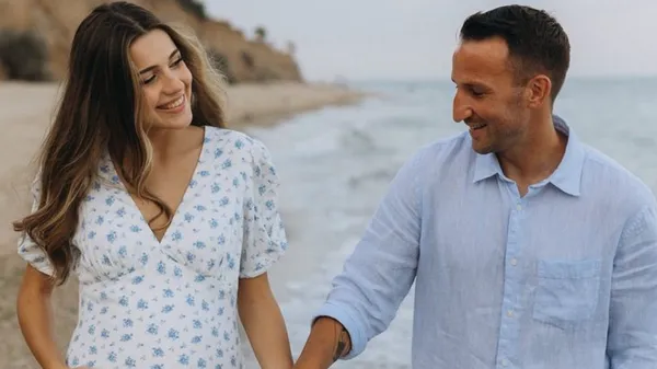 "Чекаємо на тебе": Лелюк разом з хавбеком Чорноморця ефектно розсекретили стать дитини – хто ж там?