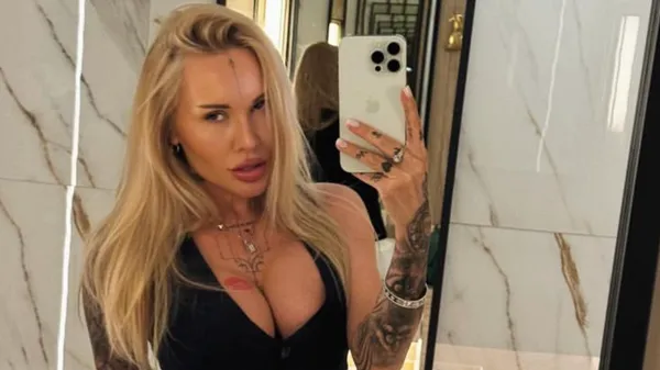 Епатажна Морозюк в обтягуючій сукні показала, як правильно спокушати – затьмарила всіх