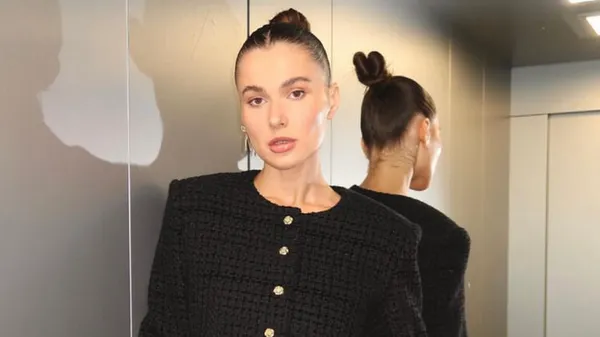 Власниця довжелезних ніг: кохана Дубінчака підкорює мережу стильним вбранням – фани приємно вражені