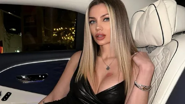 Самая горячая украинская теннисистка светит стройными формами в эффектном наряде – жаркие фото красотки