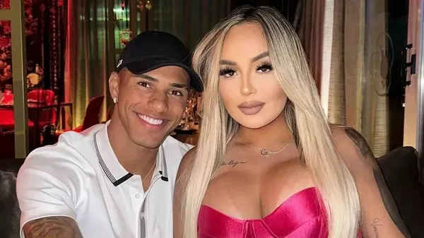 Зірка Шахтаря виявив, що його дитина насправді від кур'єра – він уже встиг зробити тату з малям