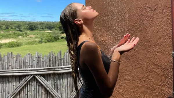 Страстная подружка Шумахера-младшего восхитила соблазнительной фигурой в бикини – сеть пылает