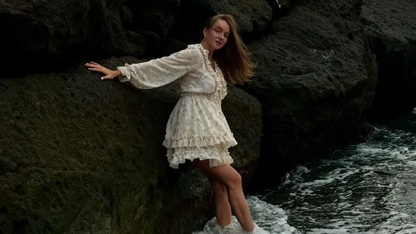 "Дома": возлюбленная Михайленко вернулась с Тенерифе, а игрок встретил ее вкусным борщом