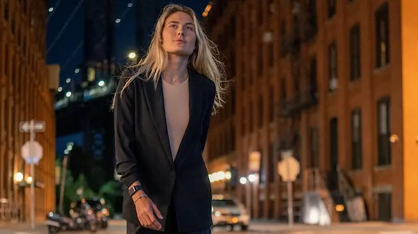 "Якось приїхала не на той стадіон": коханий з іншого континенту, 7 вітрів і кар'єра-драма