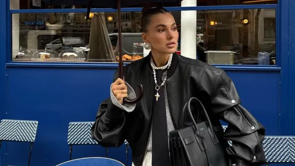 Стильна мама та інфлюенсерка підкорює Париж у трендовому образі – коханий Дубінчак любується