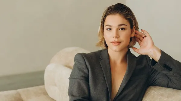 Українка Лочман звабливо показала своє підкачане тіло – відновлюється після тренування у басейні